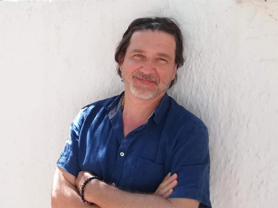 Stéphane Anselmino, enseignant de yoga spécialisé seniors